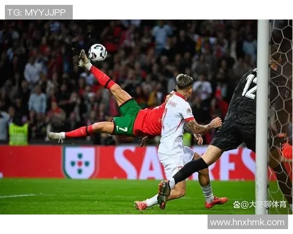 《超级球星登场 足球场上的夸张英雄谁与争锋》 《超级球星登场 足球场上的夸张英雄谁与争锋》