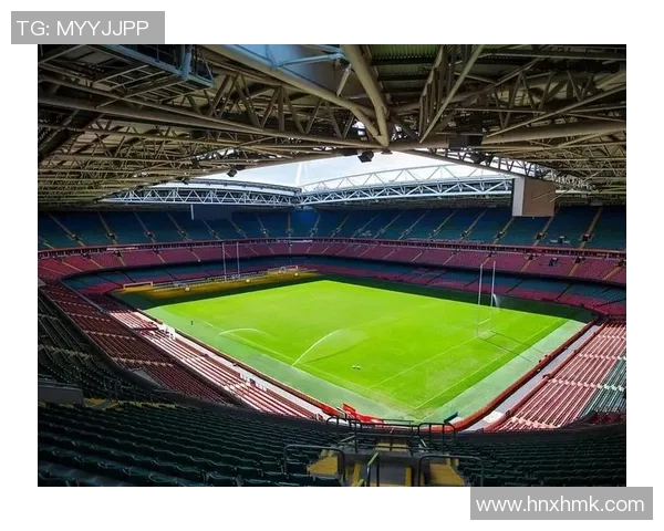 张开双手迎接荣耀 足球明星在绿茵场上书写传奇篇章 张开双手迎接荣耀 足球明星在绿茵场上书写传奇篇章